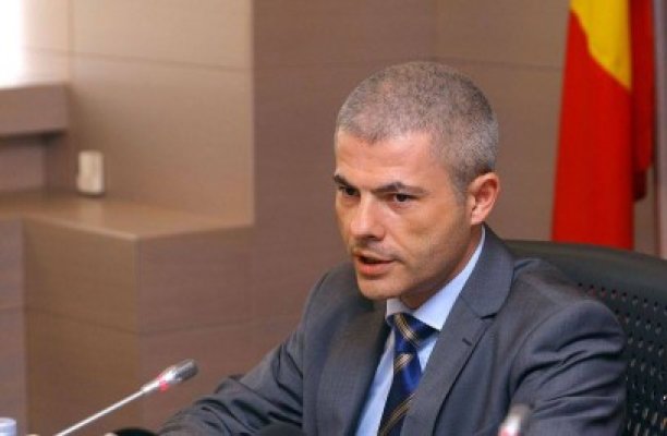Statul are grijă de incompetenţii săi: după eşecul Oltchim, Remus Vulpescu a fost uns administrator la Rompetrol